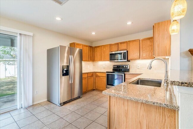 Building Photo - 267 Carolyns Way