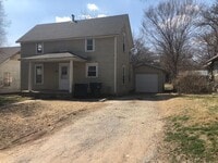 Building Photo - 1611 N Poplar St