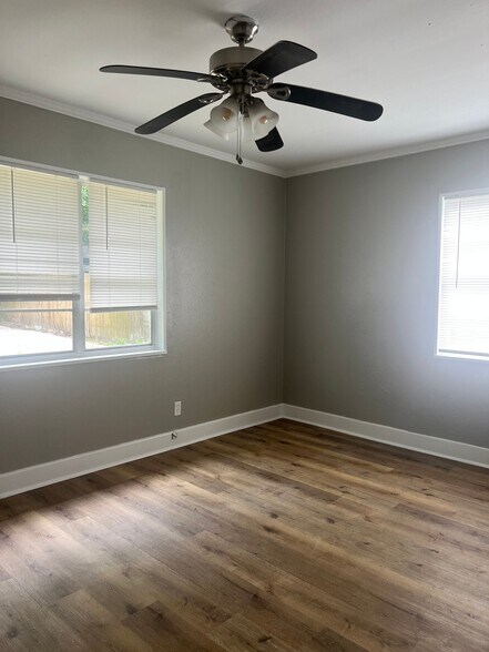 Building Photo - 1775 Vaughn St