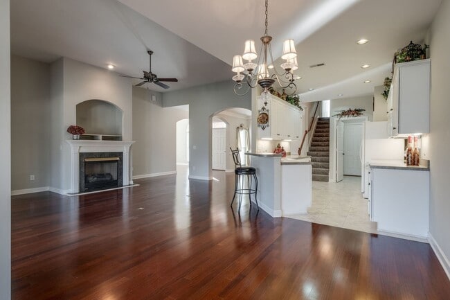 Building Photo - 218 Stoners Glen Ct