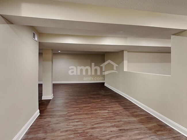 Building Photo - 2021 Cristata Ct