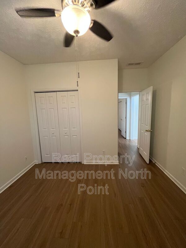 Building Photo - 155 Weatherstone Dr