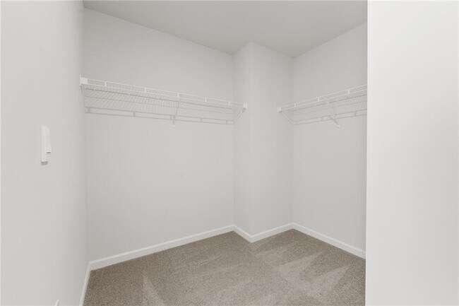 Building Photo - 3341 Greyton Dr