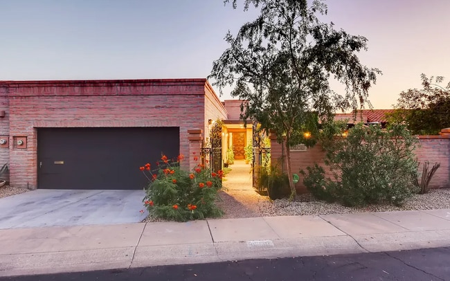 Building Photo - 6834 N 17th Pl