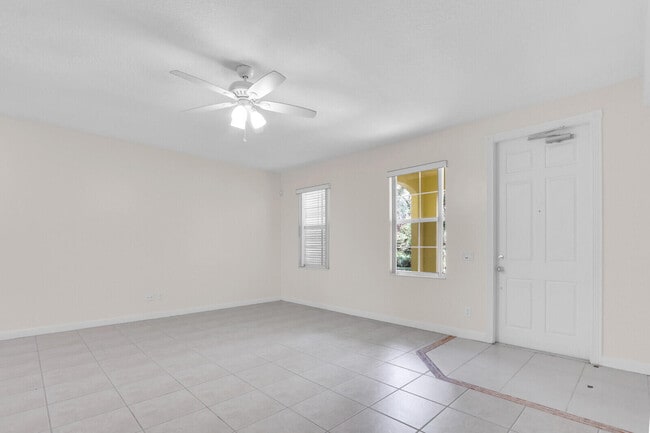 Building Photo - 3183 E Community Dr