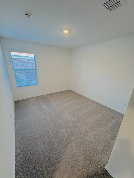 Building Photo - 1033 Cortijo Way