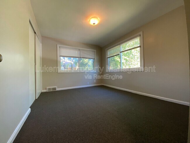 Building Photo - 2511 Portage Street