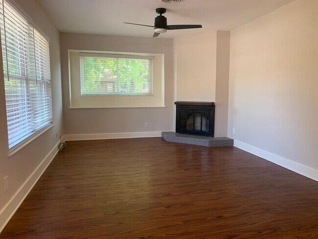 Primary Photo - 1501 Braes Ridge Dr