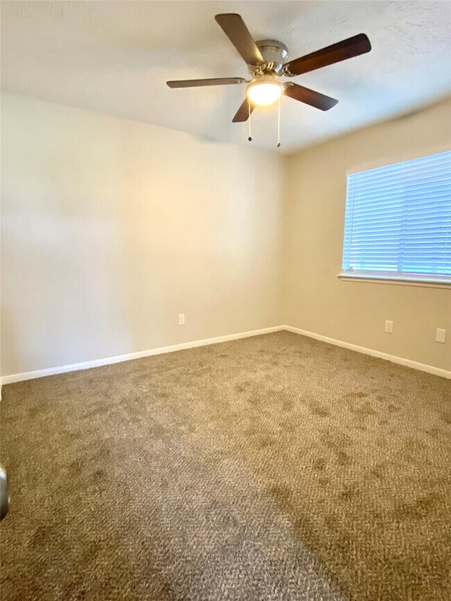 Building Photo - 4806 Temple Bell Dr