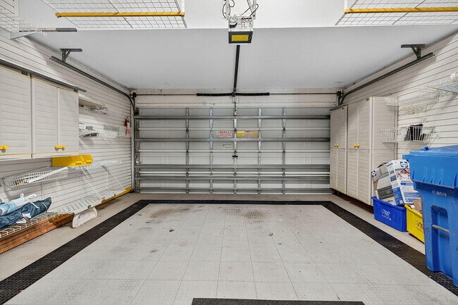 Building Photo - 212 Berenger Walk