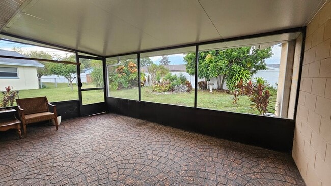 Building Photo - 1608 Watrous Dr