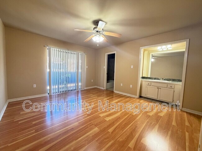 Building Photo - 8036 Bayou Fountain Ave