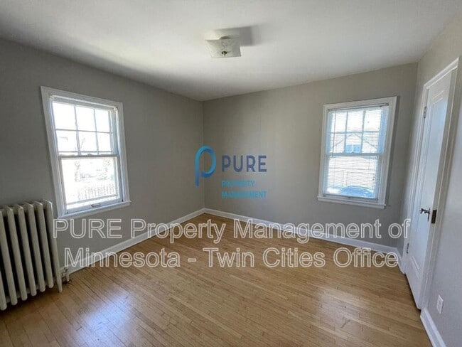 Building Photo - 4729 Chicago Ave