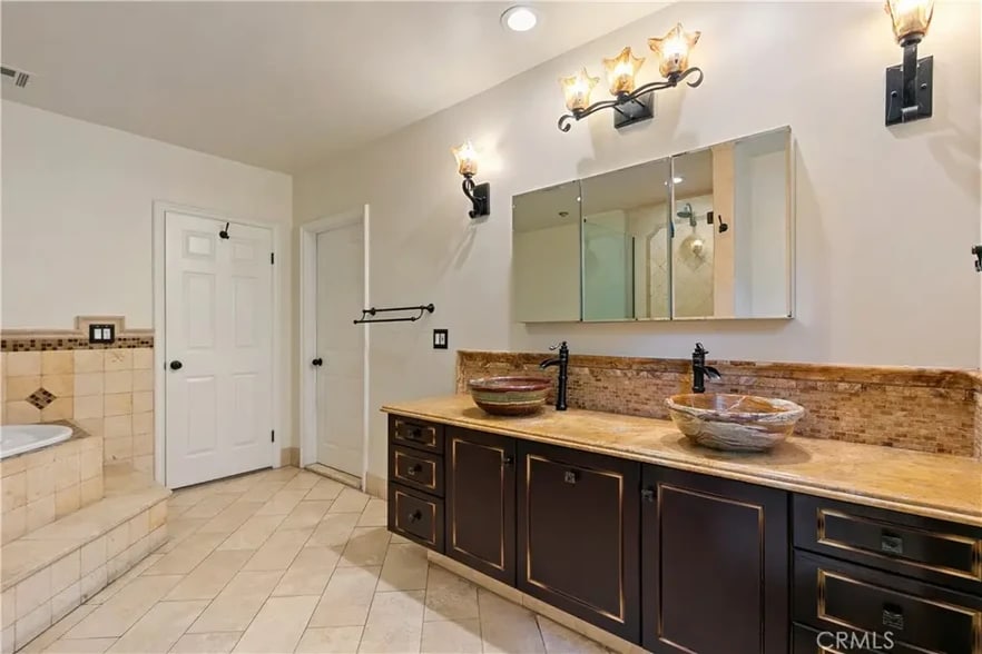 Building Photo - 11265 Sunshine Ter