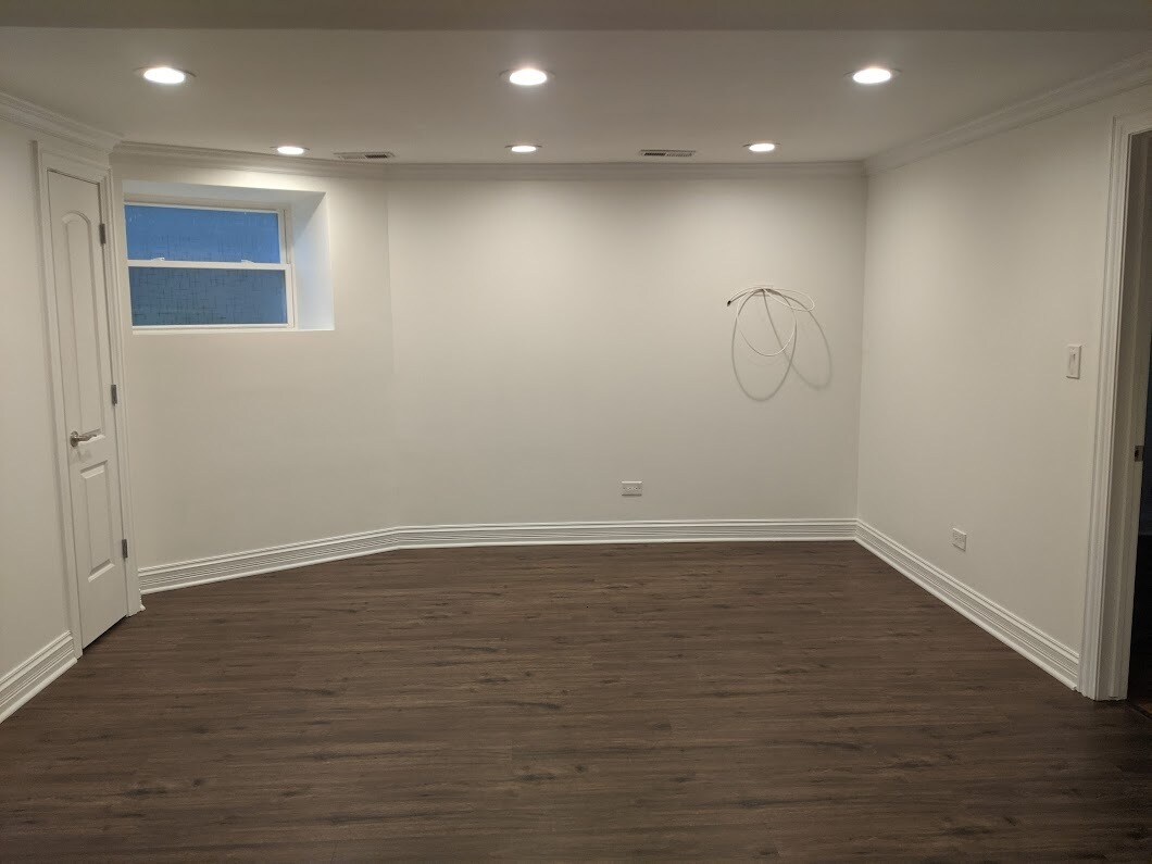 Building Photo - 3345 W Cullom Ave