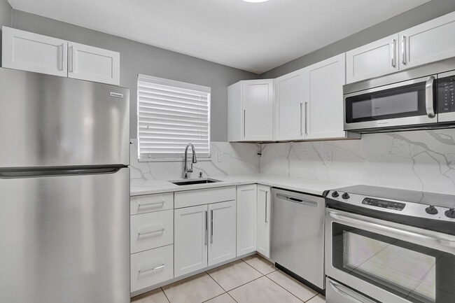 Building Photo - 109 Wettaw Ln