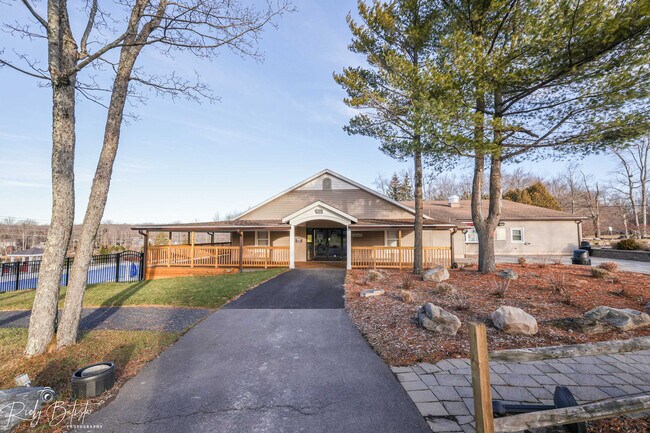 Building Photo - 2946 Vera Ct