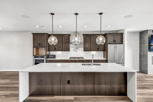 Building Photo - 7463 Backett Wood Ter