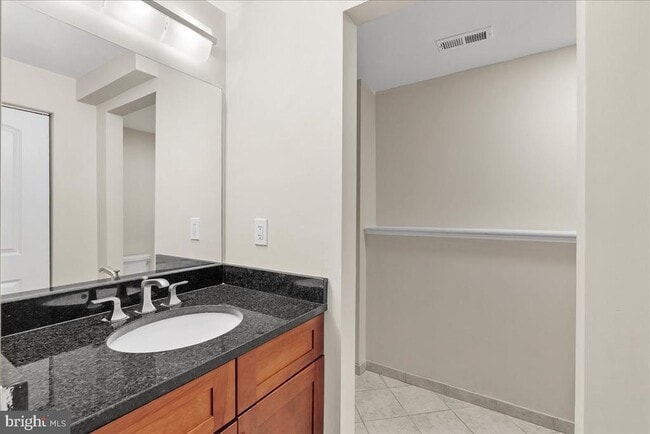 Building Photo - 507 Lindsay Ct