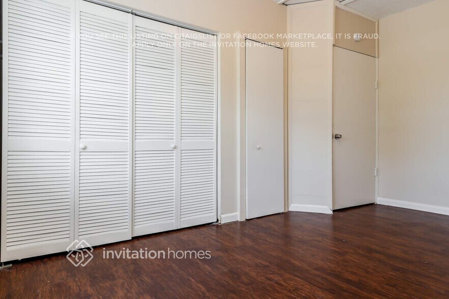 Building Photo - 1440 62nd Terrace S