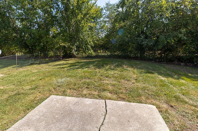 Building Photo - 7300 N Moberly Dr