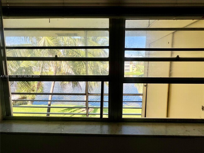 Building Photo - 2825 NE 201st Terrace