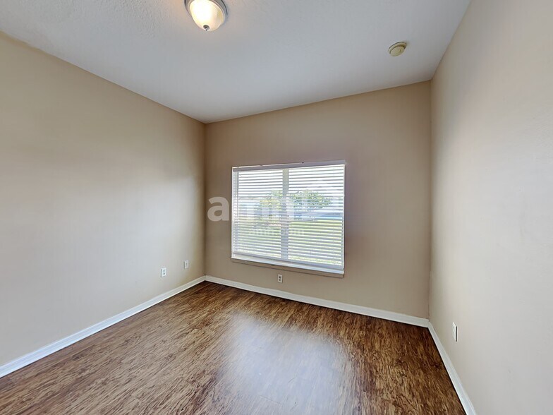 Building Photo - 1644 Mira Lago Cir