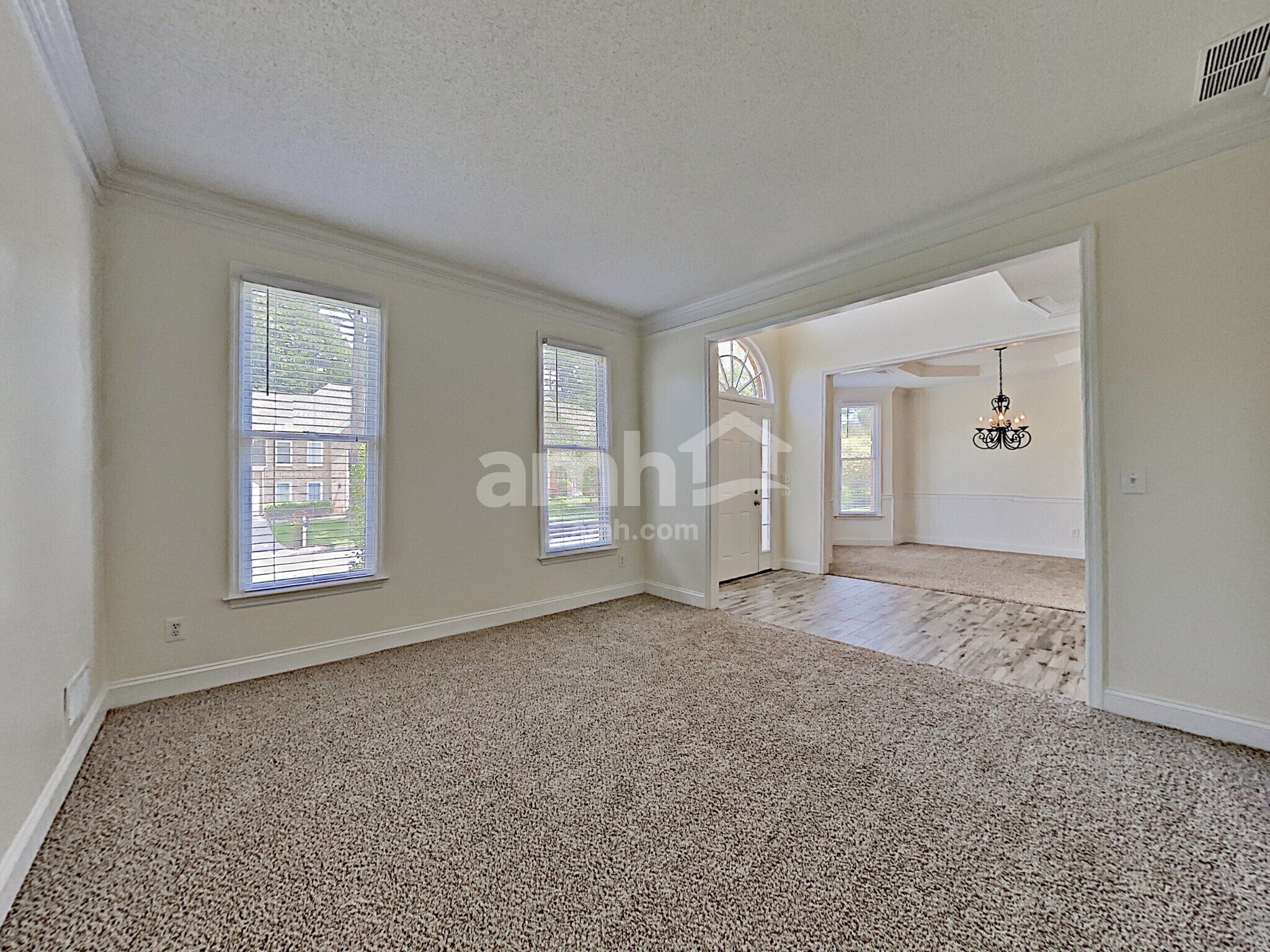 Building Photo - 4925 Heards Forest Dr NW