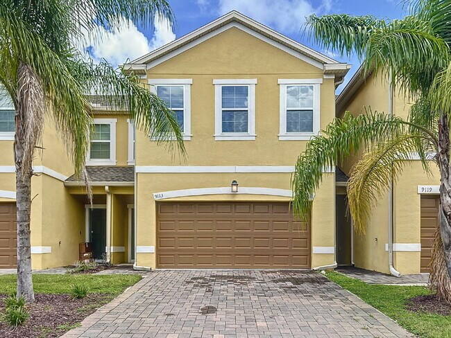 Available Now! Charming 3-Bedroom Townhou... - Available Now!  Charming 3-Bedroom Townhou...