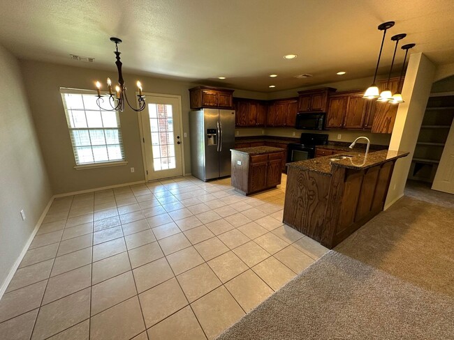 Building Photo - 4418 S Roberts St