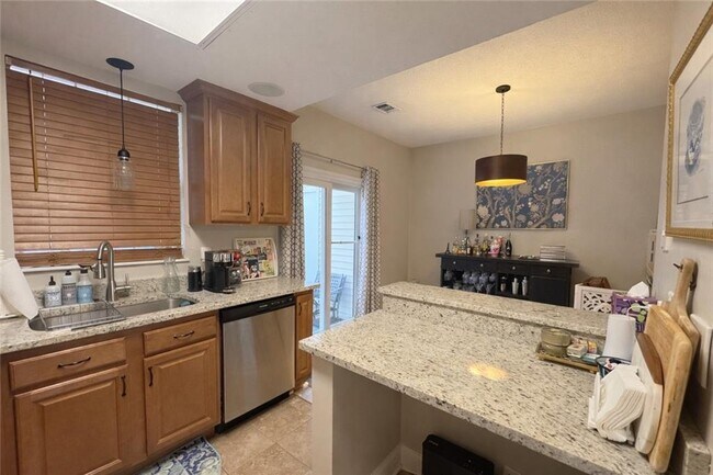 Building Photo - 1401 Wedgewood Ct