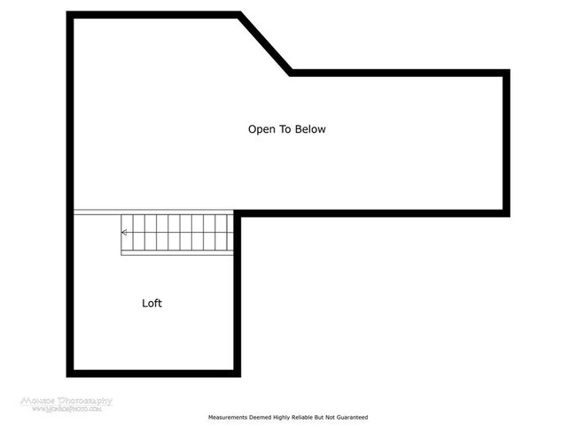 Building Photo - Stylish Lake Oswego 1 Bedroom Condo with Loft — Walk to Shops & Parks