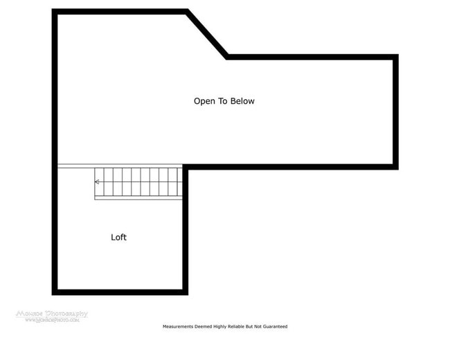 Building Photo - Stylish Lake Oswego Condo with Loft — Walk...
