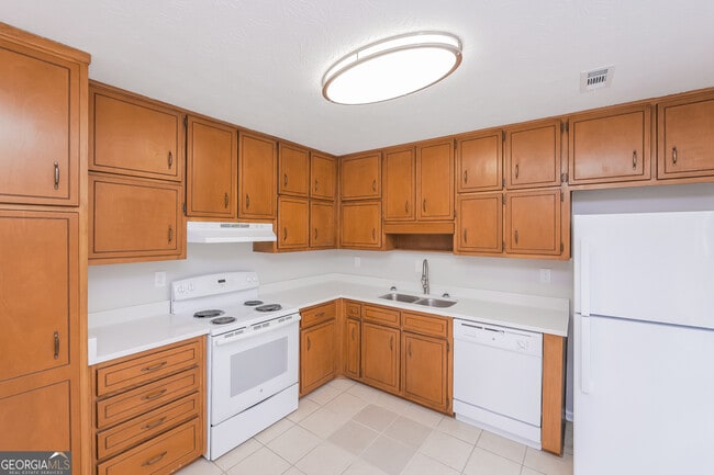 Building Photo - 315 Cornwallis Way