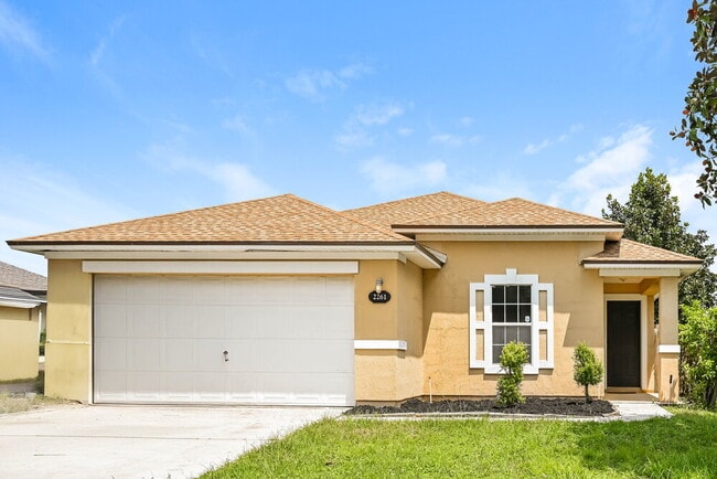 Building Photo - 2261 Brian Lakes Dr E