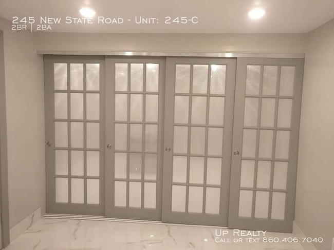 Building Photo - 245 New State Rd