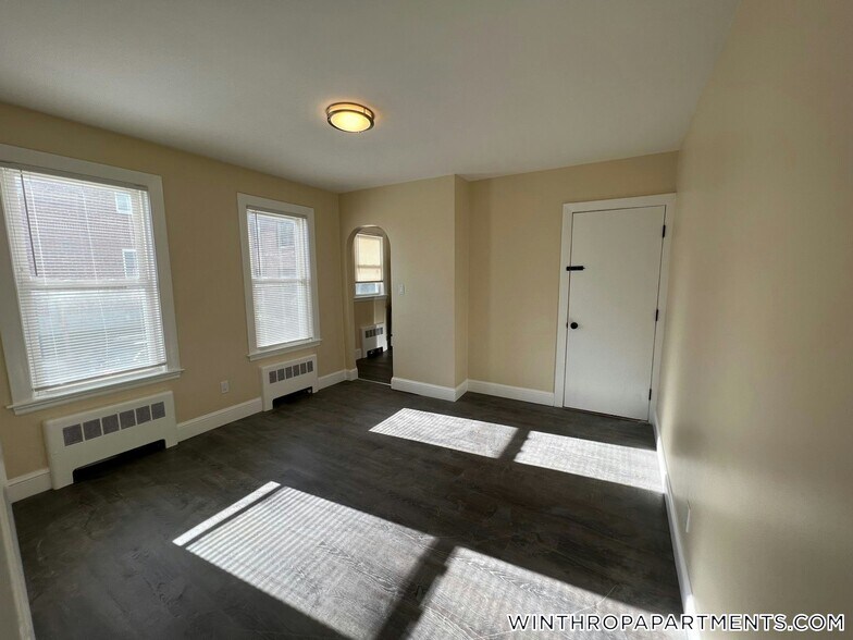 Building Photo - 87 Winthrop Shore Dr