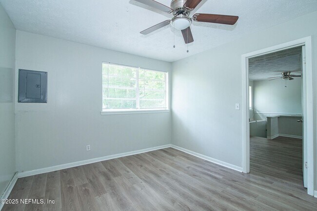 Building Photo - 1311 Pullen Rd