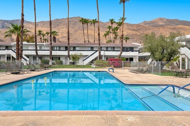 Building Photo - 1950 S Palm Canyon Dr