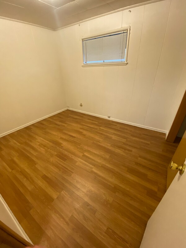 Building Photo - 211 N 16th Ave