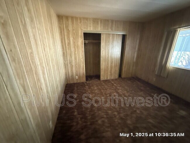 Building Photo - 818 Church St