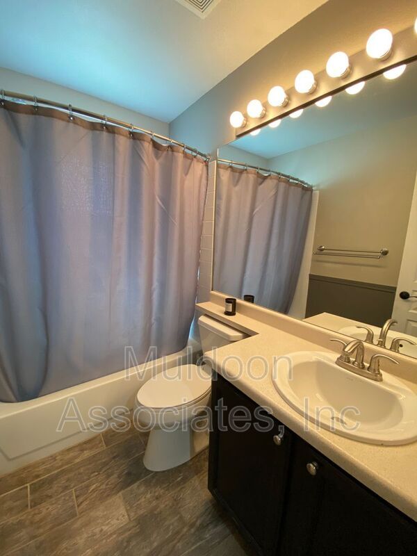 Building Photo - 4184 Coolwater Dr