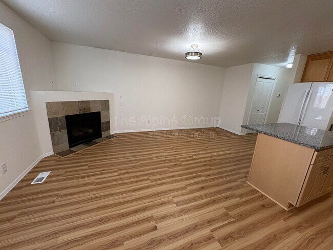 Building Photo - 210 NW Connell Ave