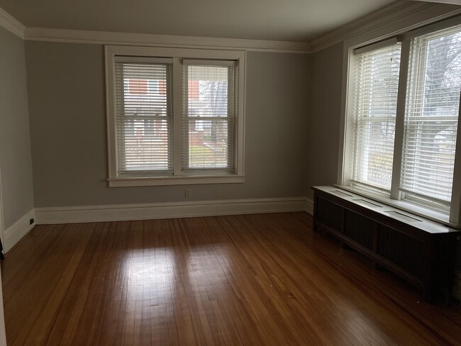 Living room - 224 Cocoa Ave