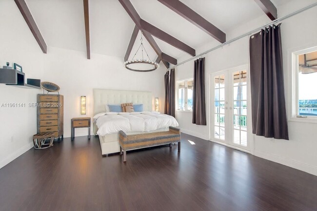 Building Photo - 224 S Coconut Ln