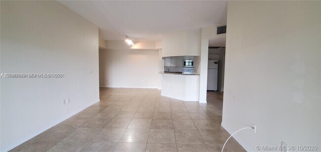 Building Photo - 3018 Alcazar Pl