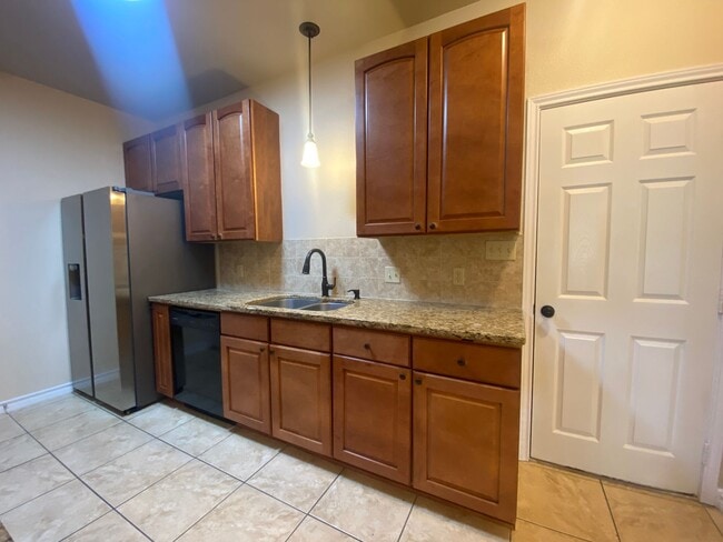 Building Photo - LA JOYA DE LA COSTA, UNIT 202