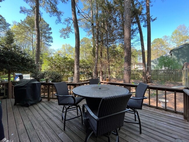 Building Photo - 2107 Persimmon Trek