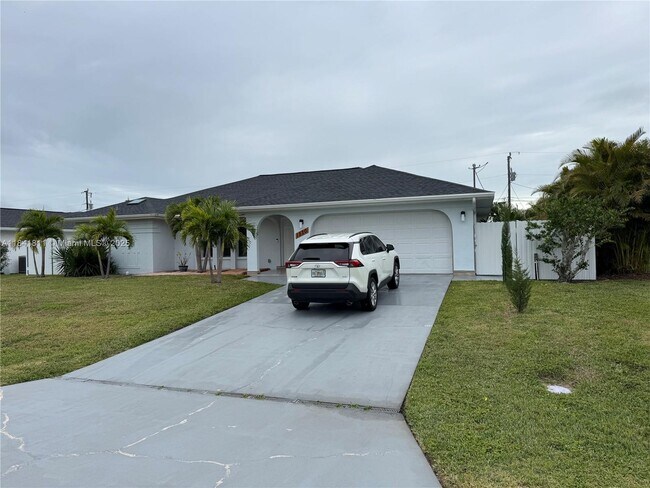 Primary Photo - 1520 SE 20th Ct