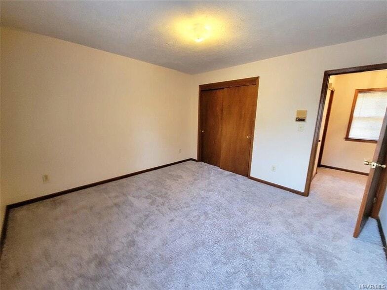 Building Photo - 4046 Camellia Dr